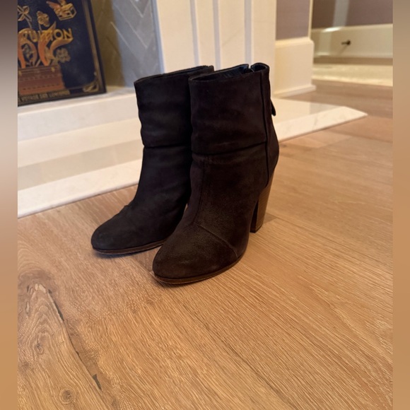 Rag & Bone Newbury Black Suede Ankle Boots 38.5 - Picture 2 of 7